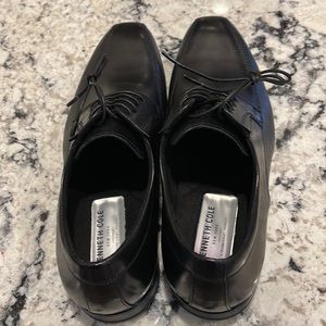 NWB Kenneth Cole New York Regal Lace Up B, Size 11 Black